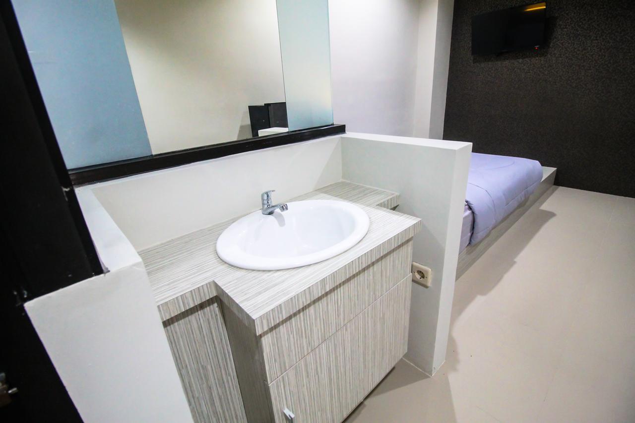D'Paragon Kalijudan Surabaya Exteriör bild