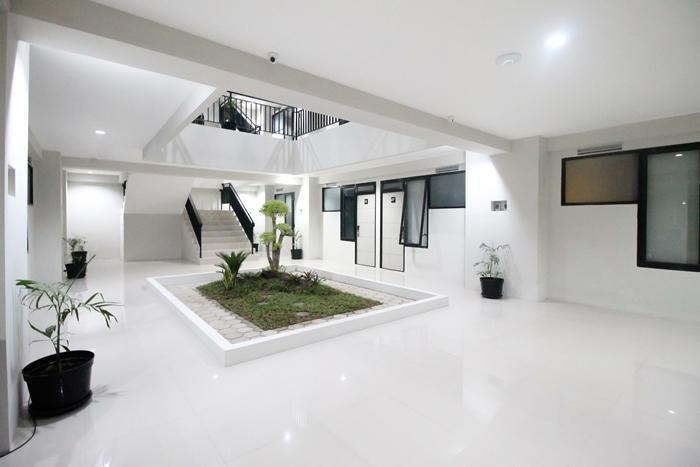 D'Paragon Kalijudan Surabaya Exteriör bild